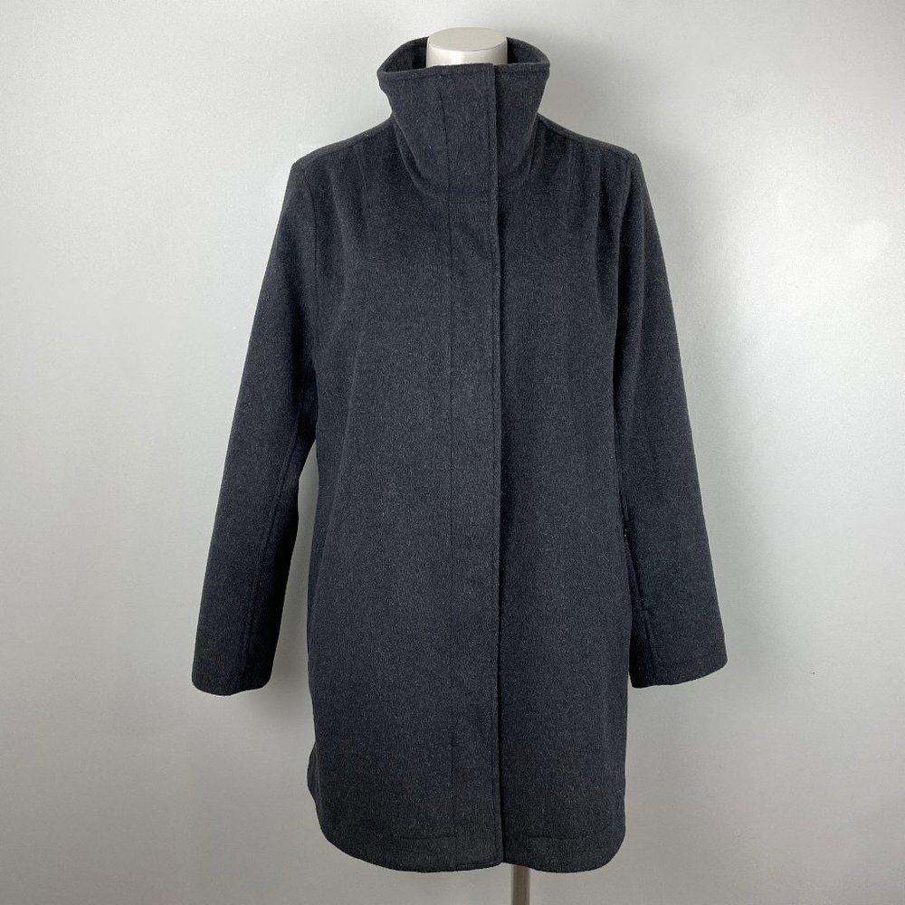 Pendleton Women's Water Resistant Gray Wool Coat Glacier Stripe Lining Sz Med